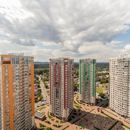Design Apartments With Panoramic View Kyiv Exterior foto