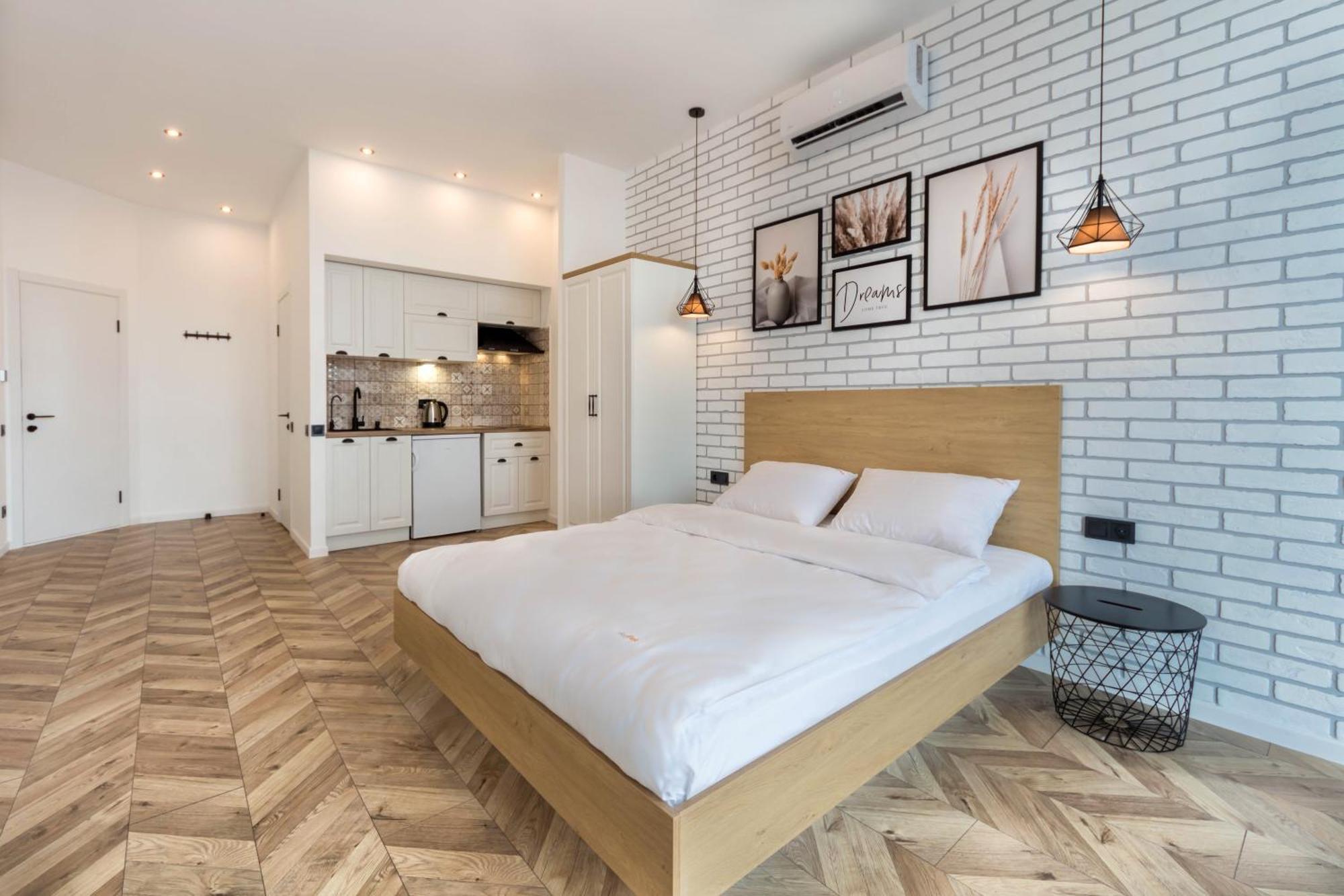 Design Apartments With Panoramic View Kyiv Exterior foto