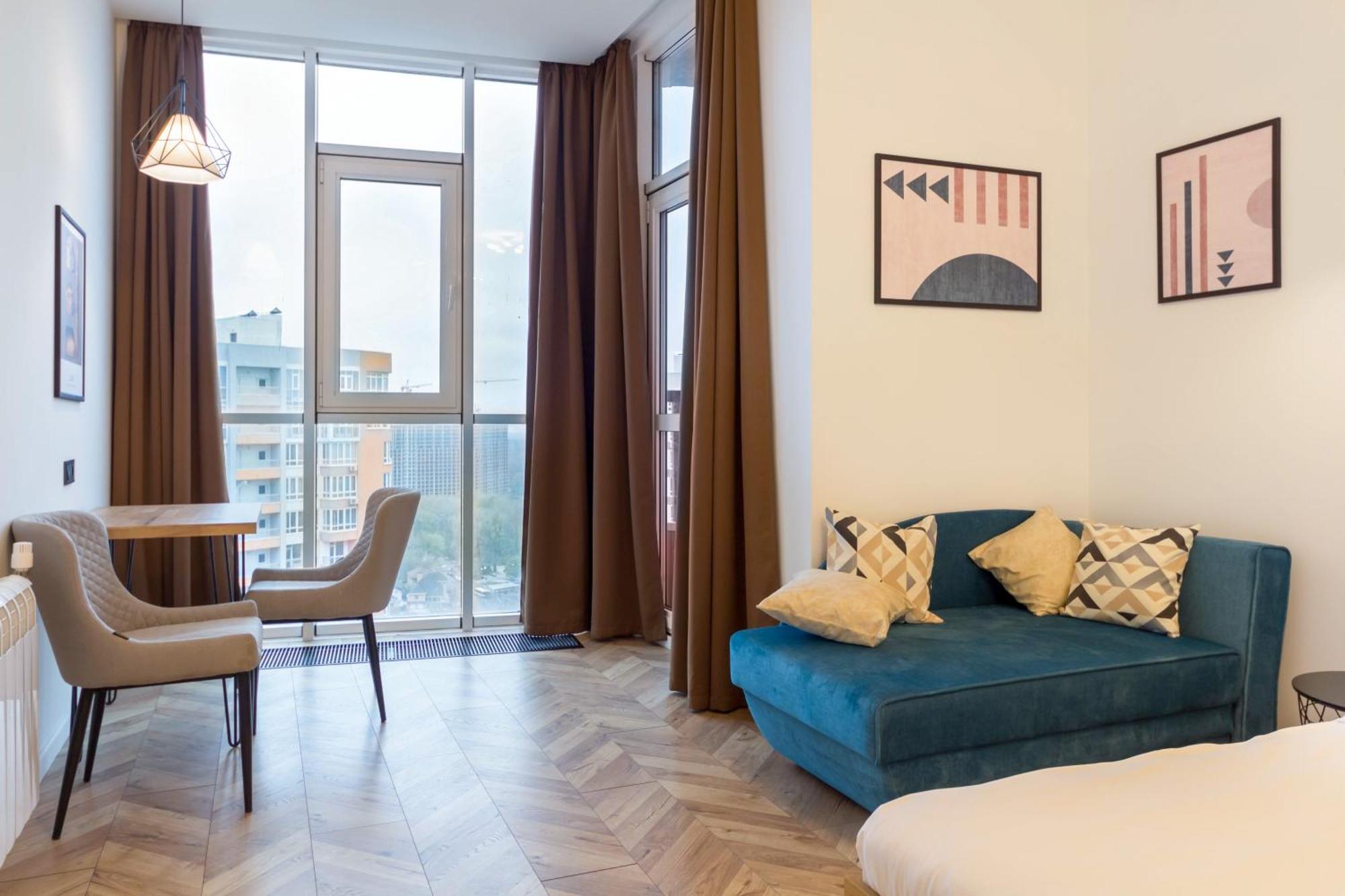 Design Apartments With Panoramic View Kyiv Exterior foto